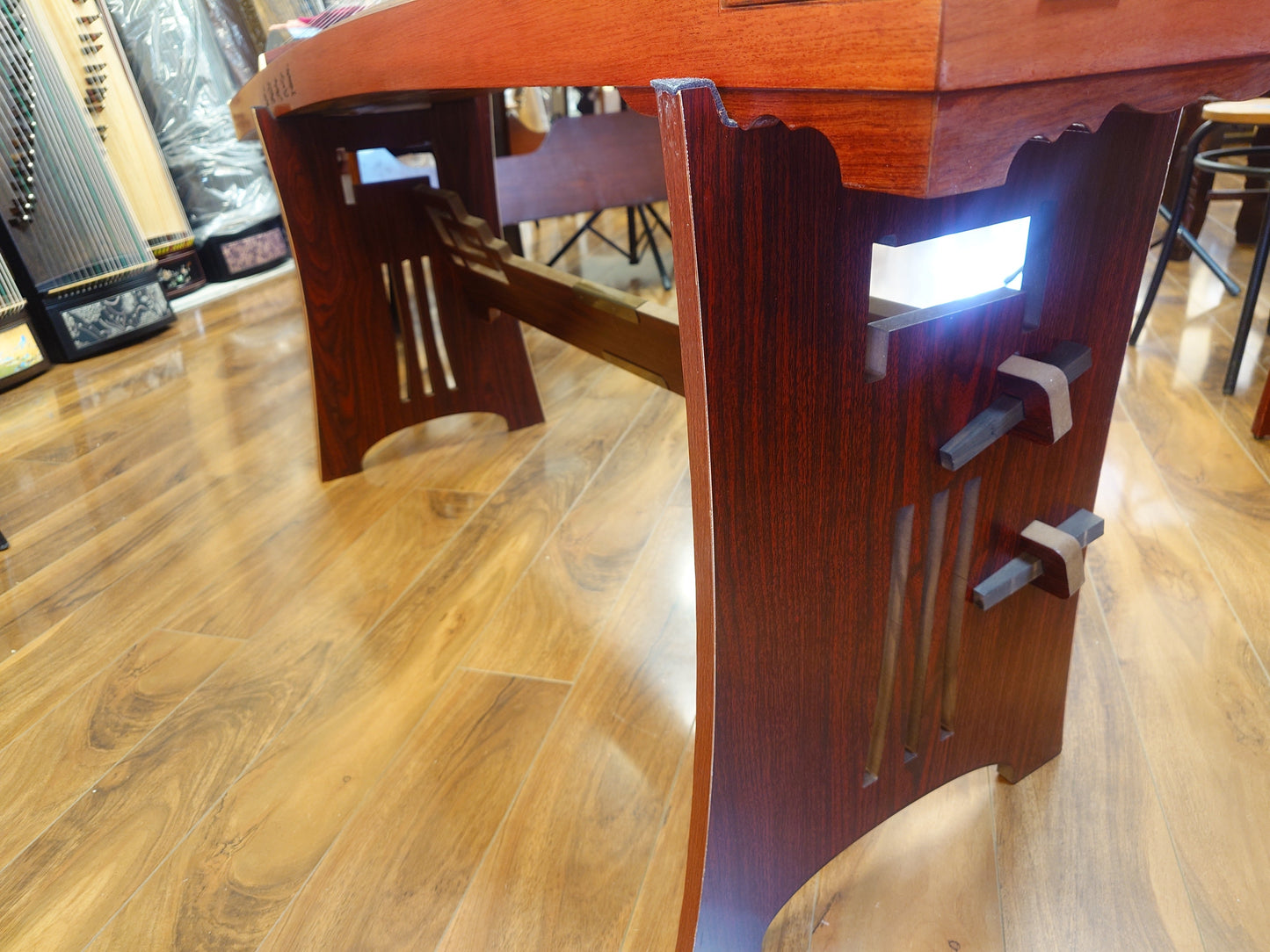 Three-piece Stands Antique Style