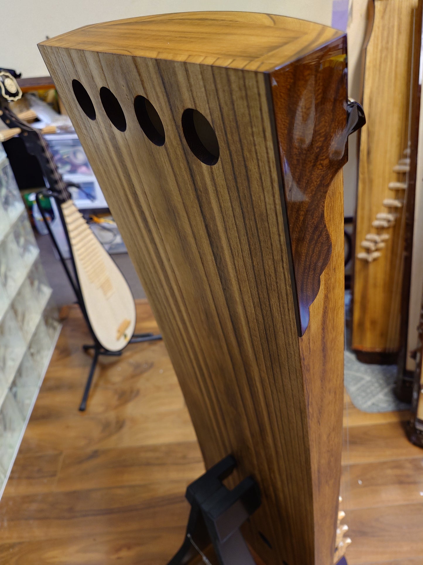 Haitang Guzheng 43" Travel-size Carved-out Guzheng "Mountain Perch"