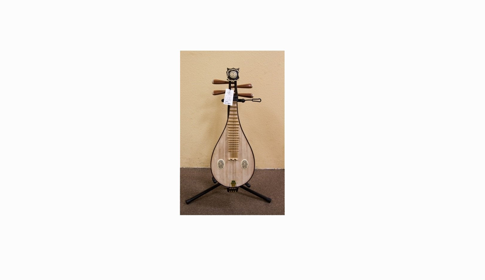 Liuqin 柳琴 – Sound of Asia Musical Instruments