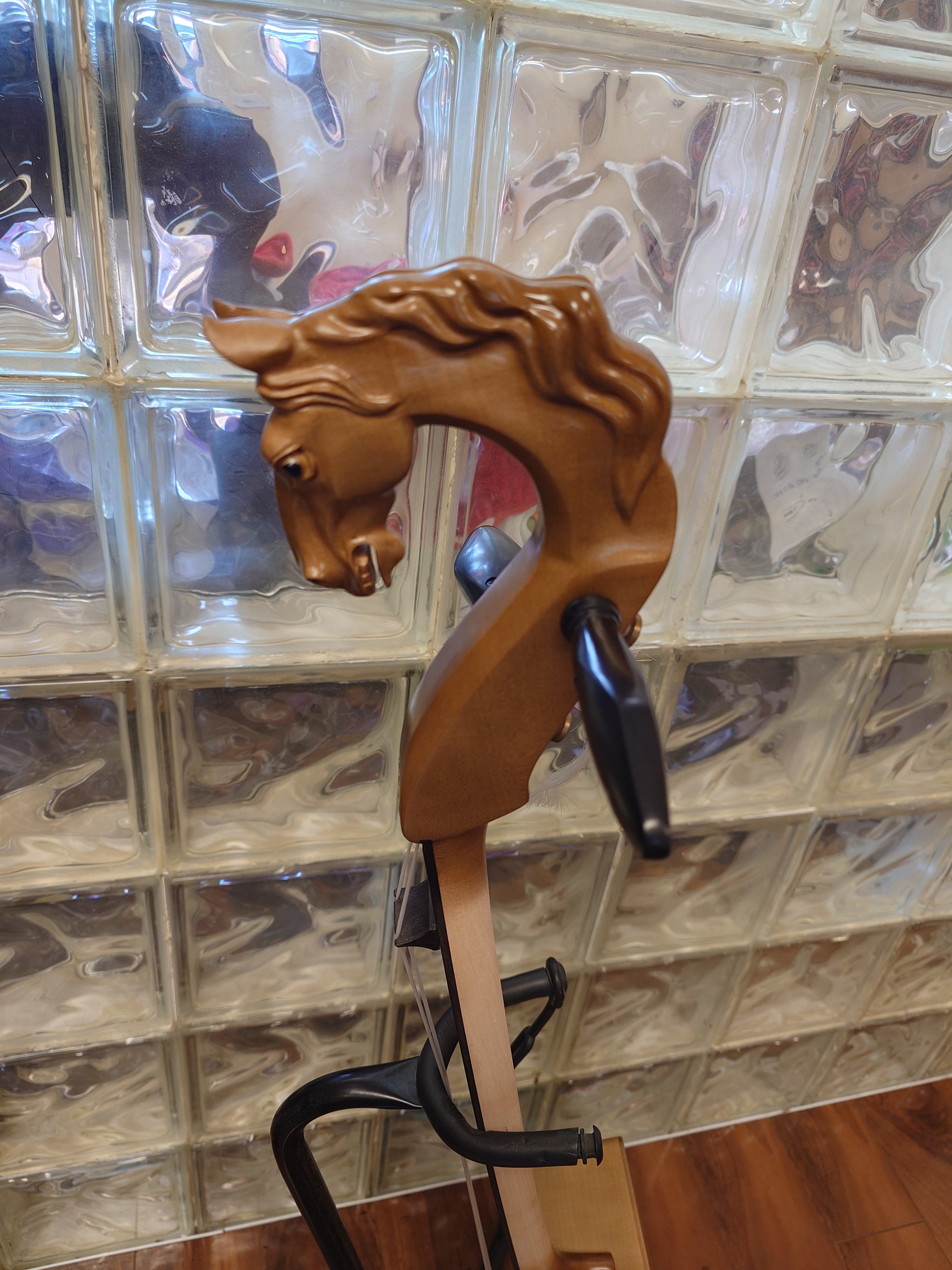 馬の頭彫刻の木製弦楽器 Morin Khuur – Professional Flat-Body Mongolian Horsehead Fiddle
