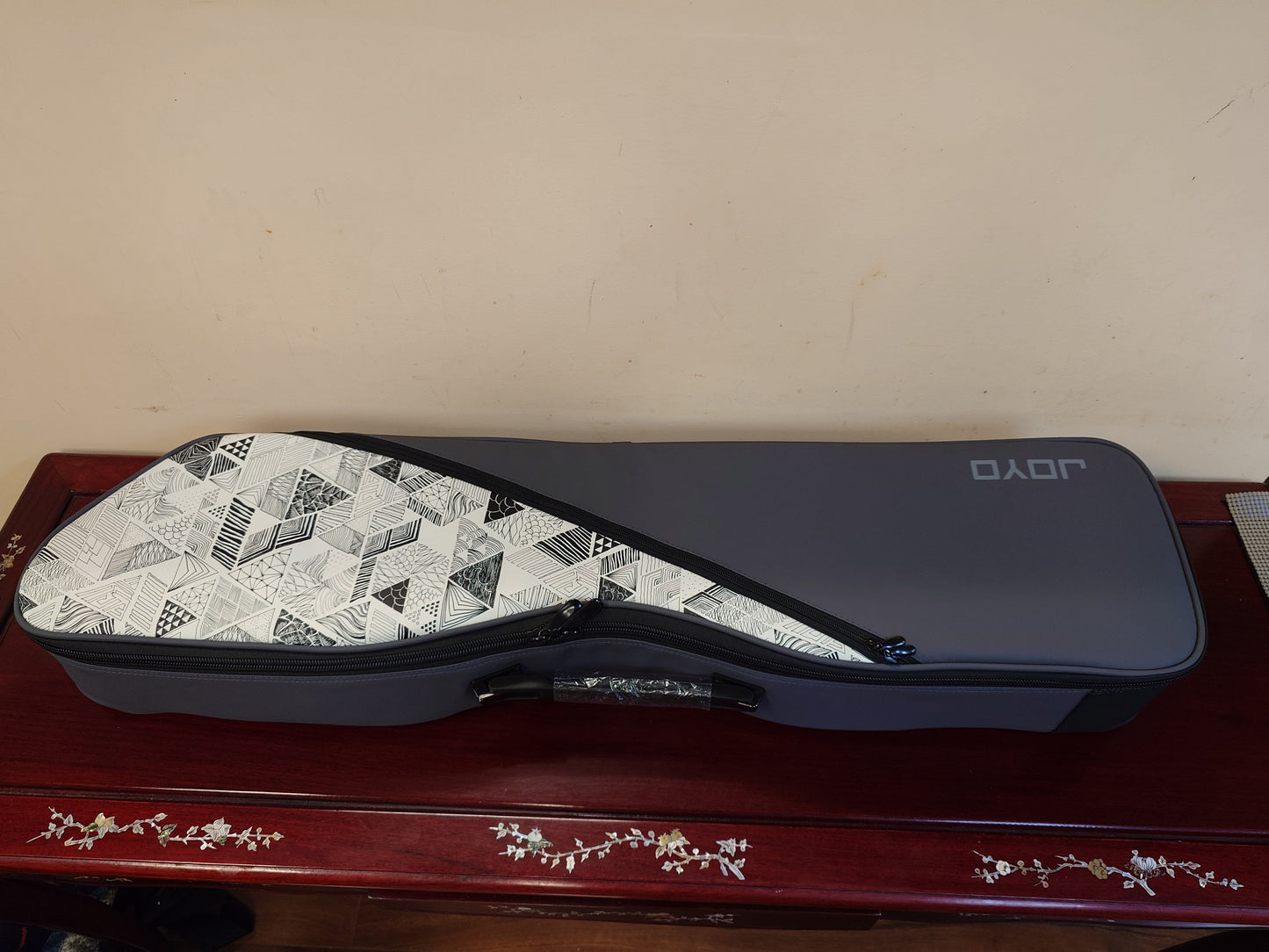 JOYO Electric Erhu – Modern Digital Erhu (EH-1N) 电二胡