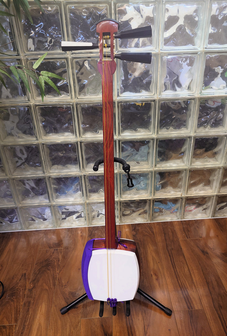 Shamisen 三味線 – Sound of Asia Musical Instruments