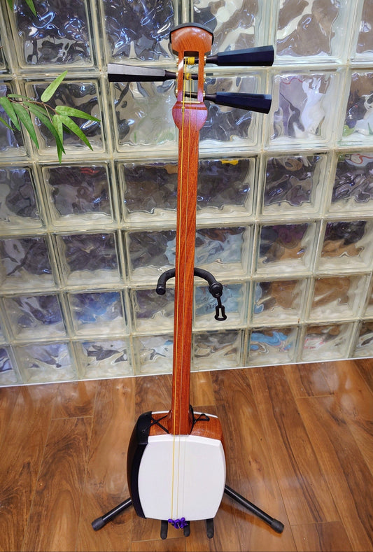 Tsugaru Karin Shamisen (Synthetic Skin) by Nichiwa