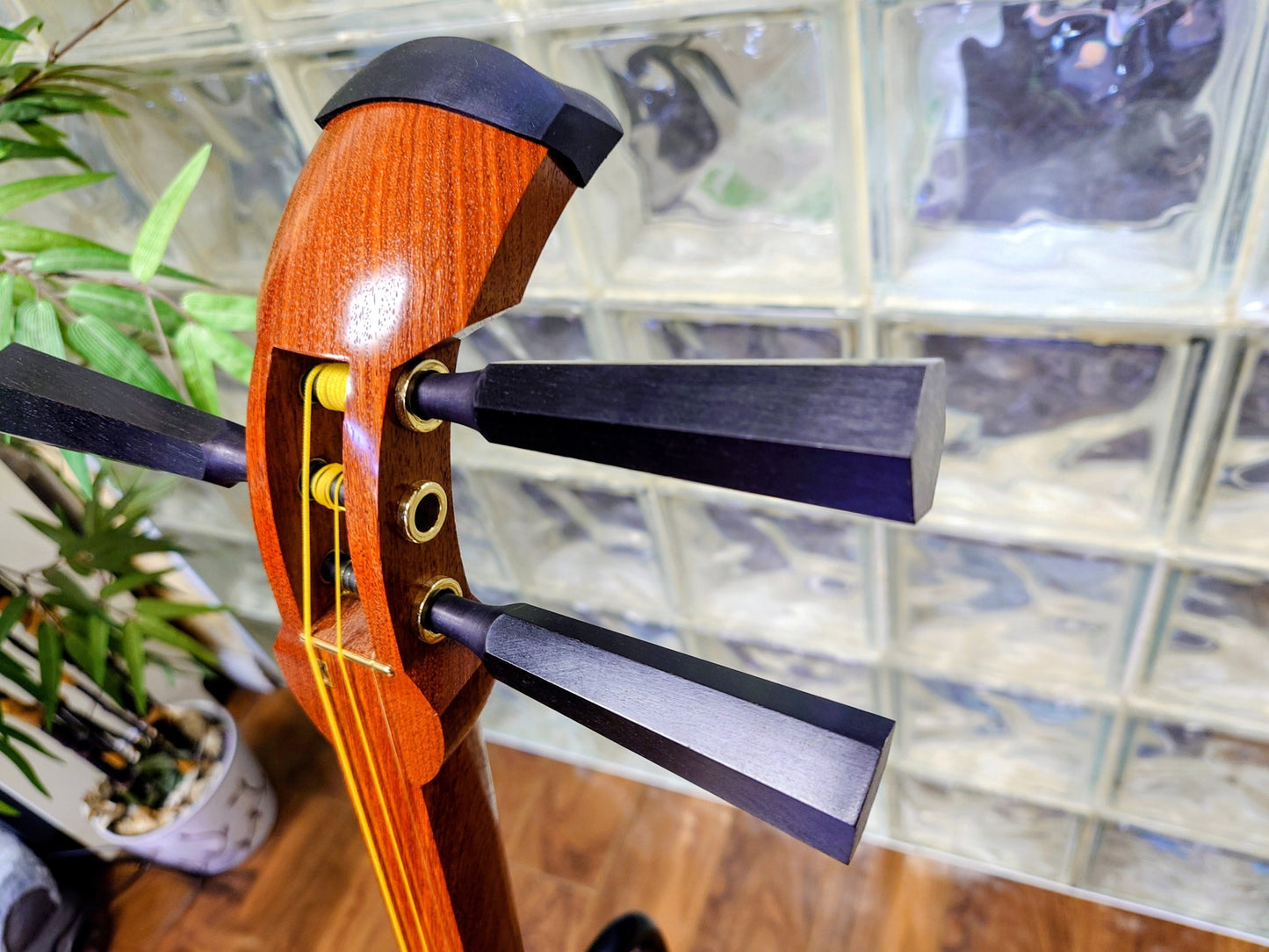 Tsugaru Karin Shamisen (Synthetic Skin) by Nichiwa