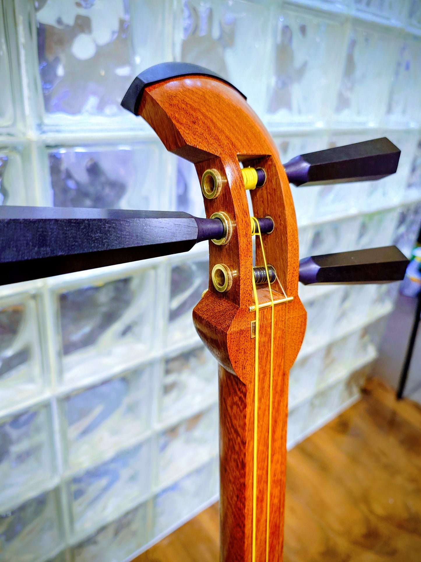 Tsugaru Karin Shamisen (Synthetic Skin) by Nichiwa