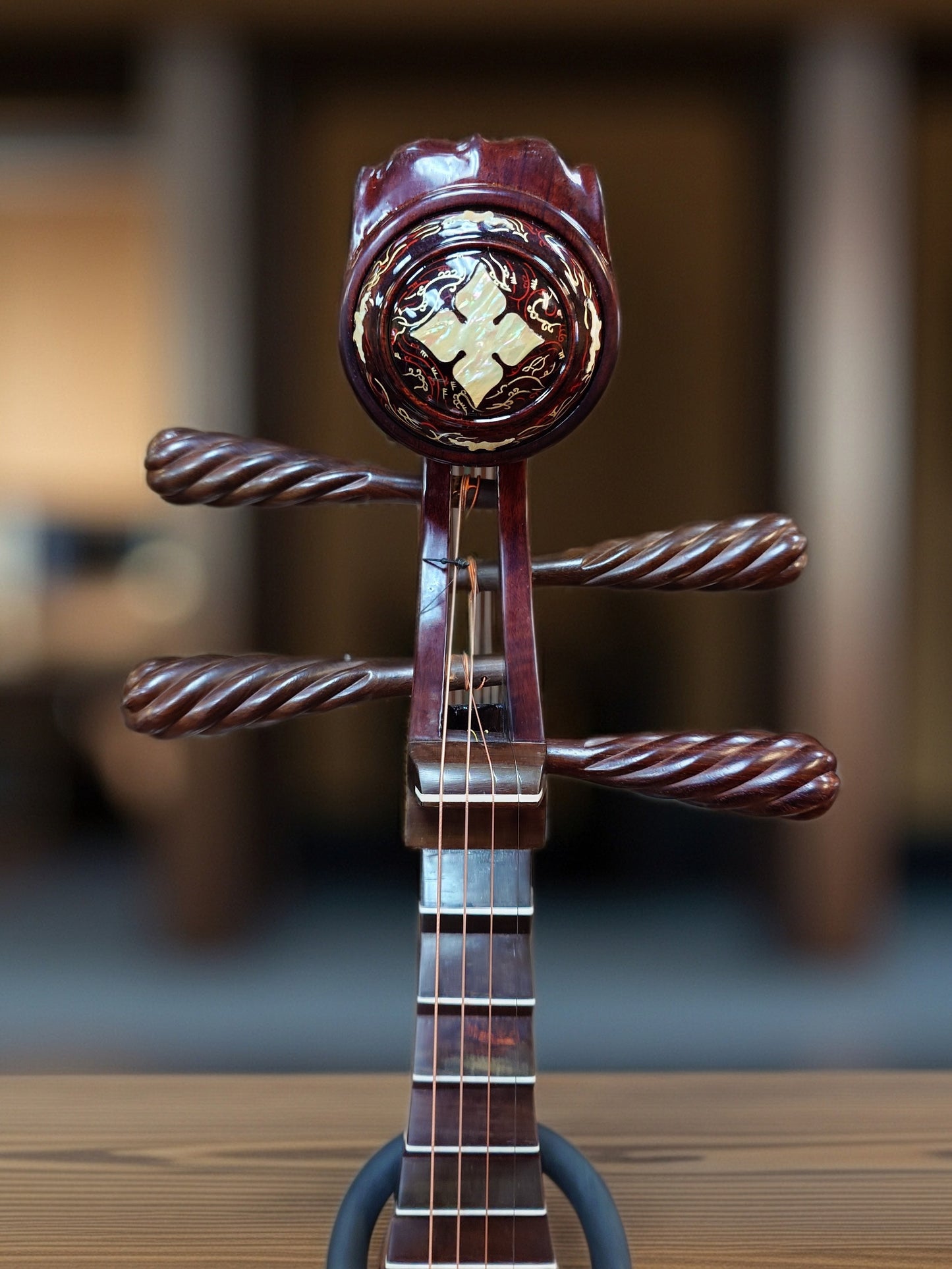 Dunhuang NAMM Show Collection Pipa Burmese Rosewood with Aged Rosewood Pegs